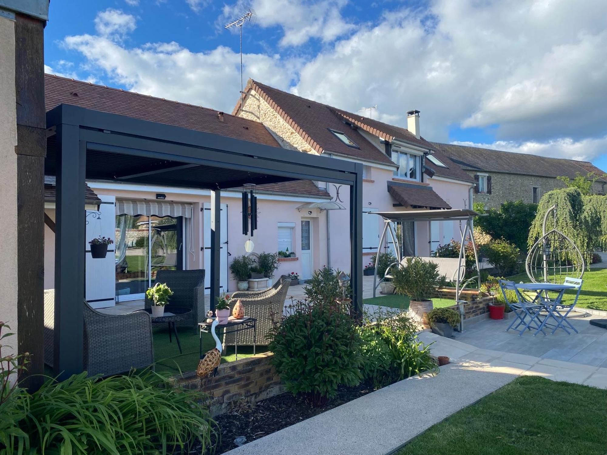 Une Parenthese Fleurie La Heuniere ภายนอก รูปภาพ
